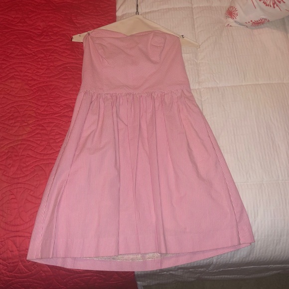🌟 Searsucker Lilly Pulitzer Dress 🌟 - Picture 1 of 5